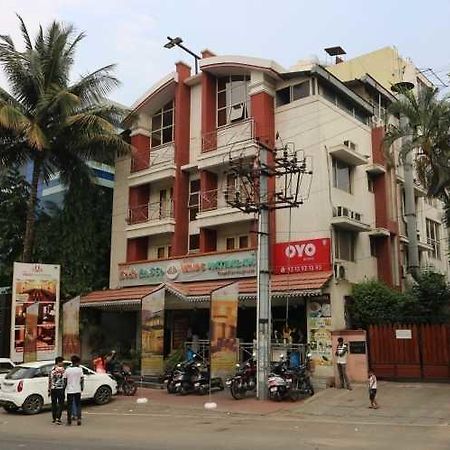 Hotel Vandematharam Bangalore Extérieur photo