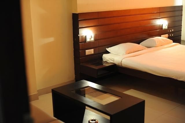 Hotel Vandematharam Bangalore Extérieur photo